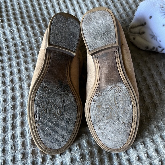 ⭐️HP⭐️ Roxy Tan Booties - Picture 3 of 4